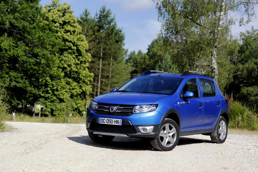  Dacia Sandero Stepway 2012 года  (фото 15 из 52)